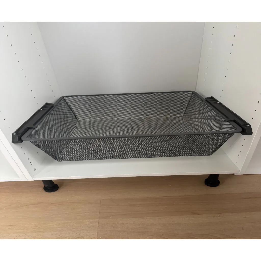 Trådkurv til M80 skab - Højde 16,0cm - MESH - Inkl. Skinner - 1 Kurv - Farve : Antracit - Skabsdesign.dk