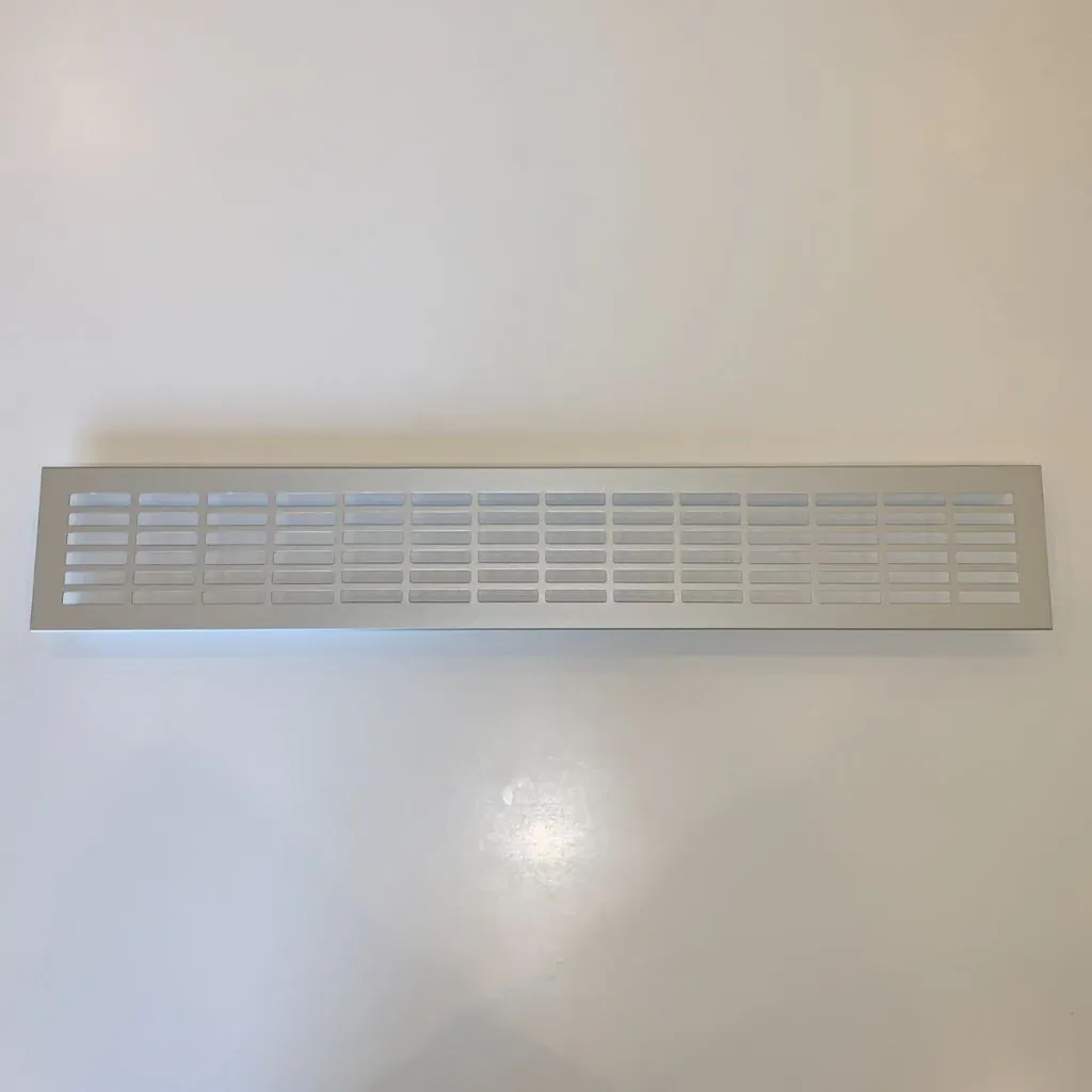 Ventilationsrist - Udluftningsrist Alu natur - H:80mm x L:480mm - Model 80P - Skabsdesign.dk